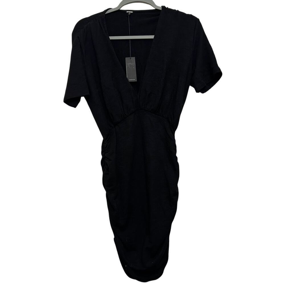 Monroe women’s NWT’s Supersoft deep V-neck Shirred mini dress. Size large